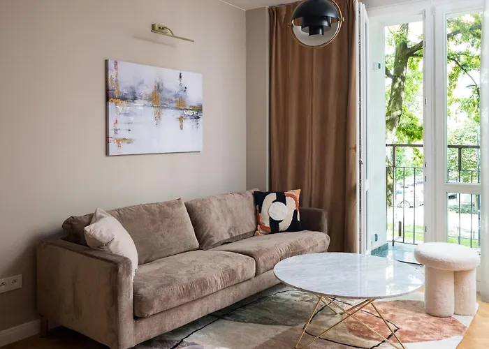 Saska Kepa Deluxe Apartment