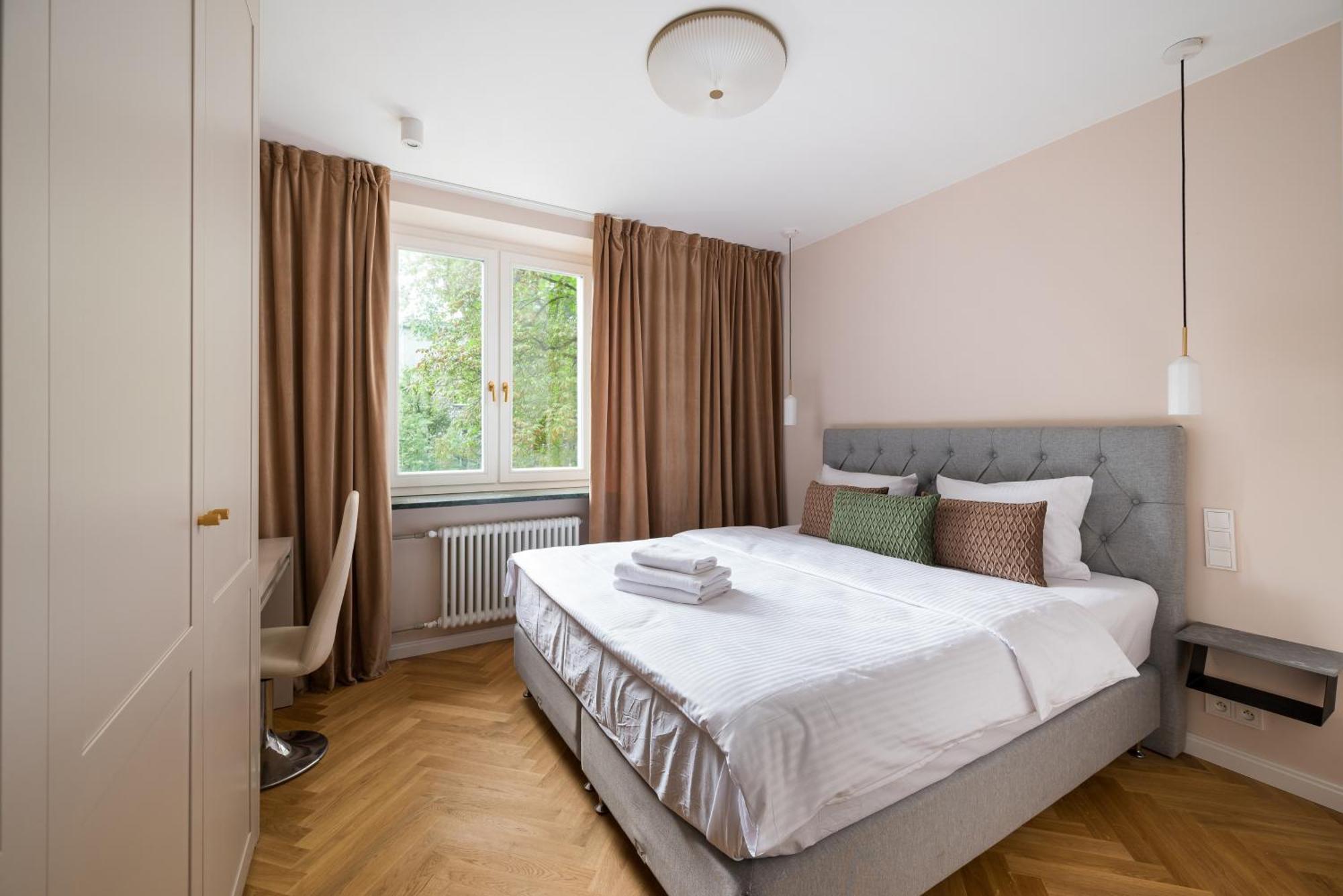 Saska Kepa Deluxe * Warszawa